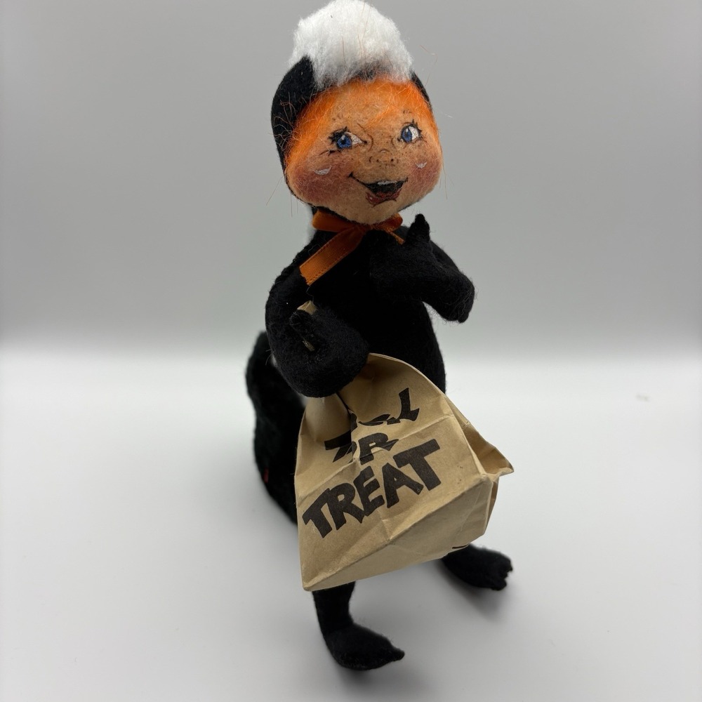 Vintage Annalee Doll Halloween‎ Trick Or Treat Skunk Kid 7"